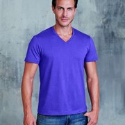MEN'S SHORT SLEEVE V-NECK T-SHIRT